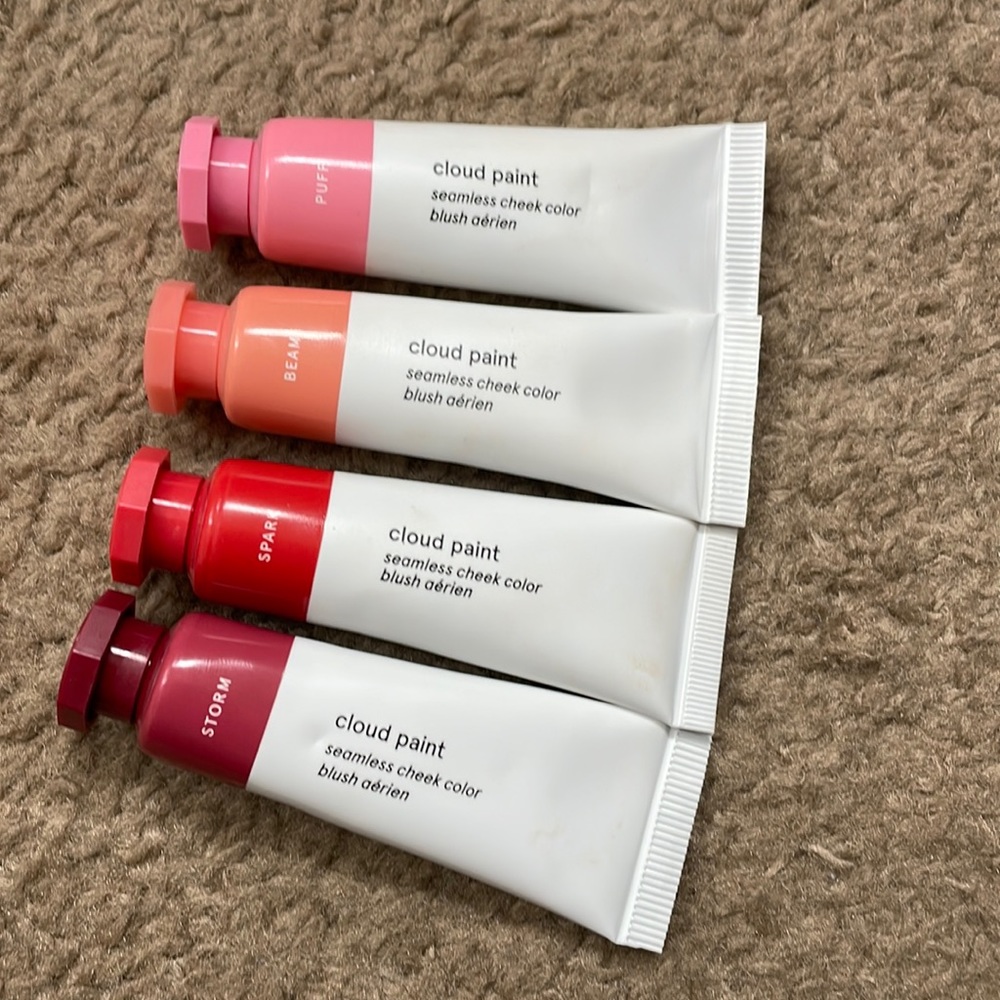 Glossier Cloud Paint - storm